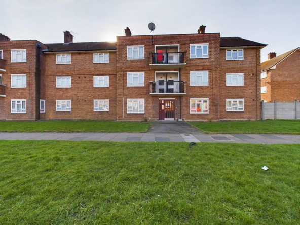 Q 8Y9ls1NUKvpIv0abTUMQ.jpg